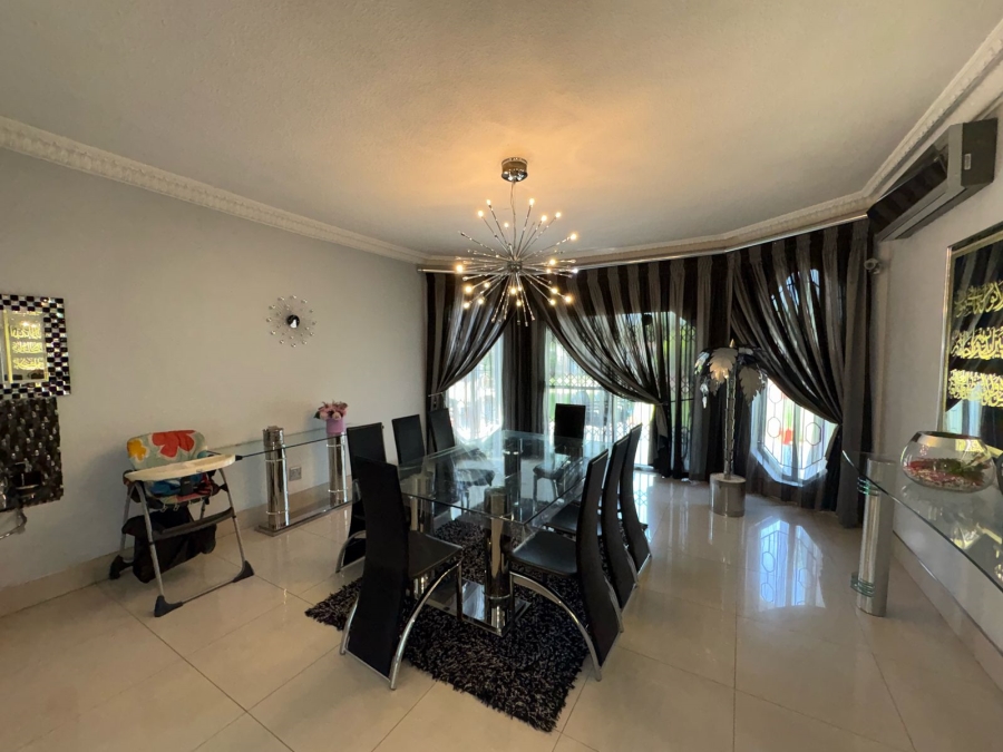 5 Bedroom Property for Sale in Zinniaville North West